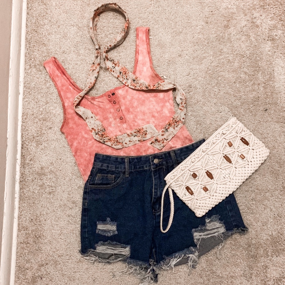 Pink Aeropostale Seamless Ribbed Button Up Tank Top